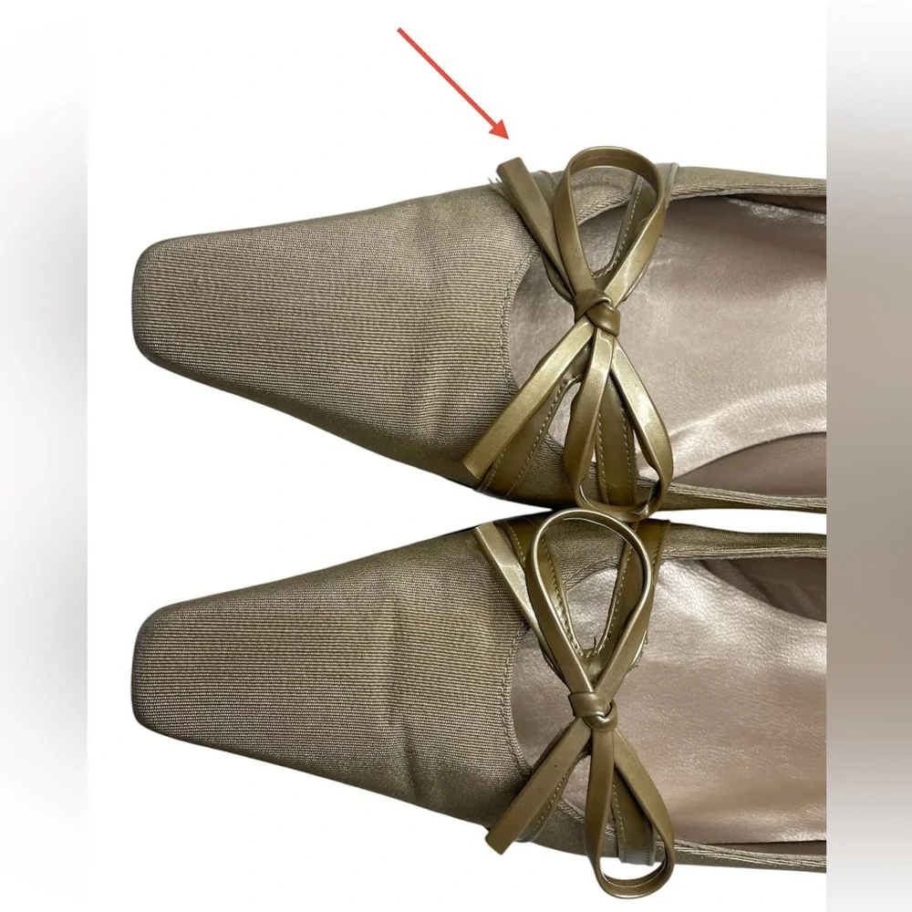 Stuart Weitzman beige Gold shimmer kitten Heels pointed toe pump